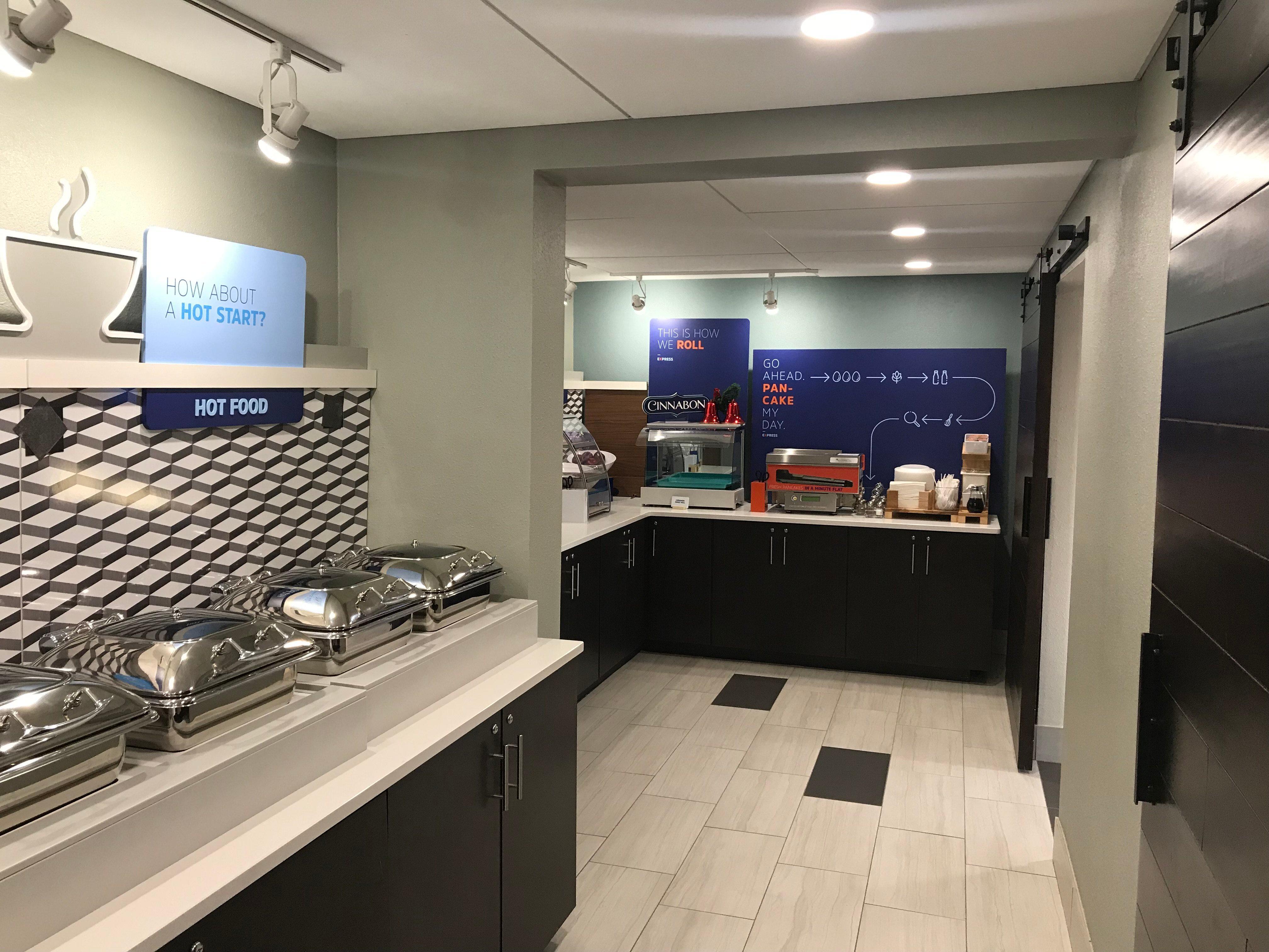 Holiday Inn Express - Allentown North By Ihg Екстериор снимка